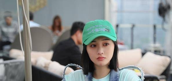 关晓彤否认假吃,网友却揪住植物肉不放,错不在吃肉,在于扮高贵_质疑