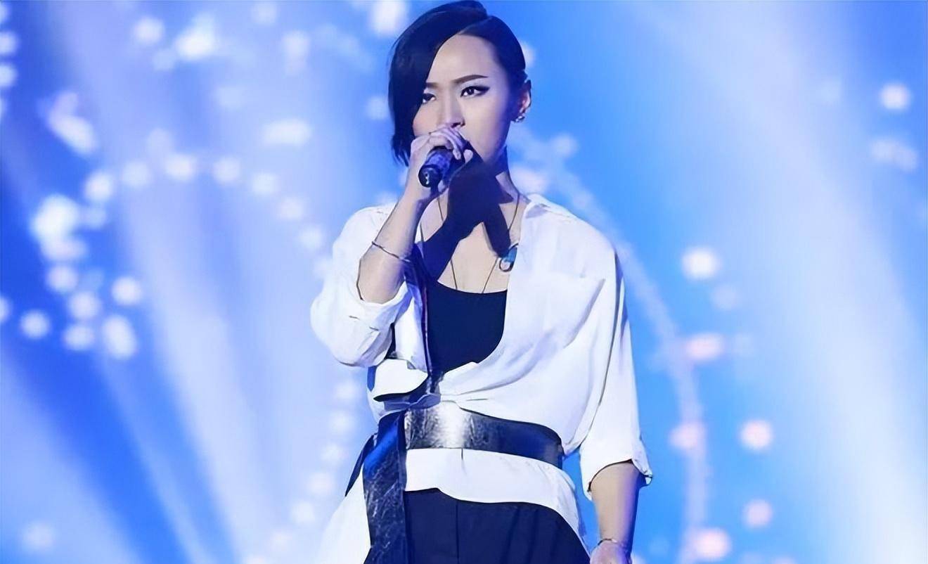 周笔畅:05年超女出道,从爆红到跌落低谷,她到底经历了什么?