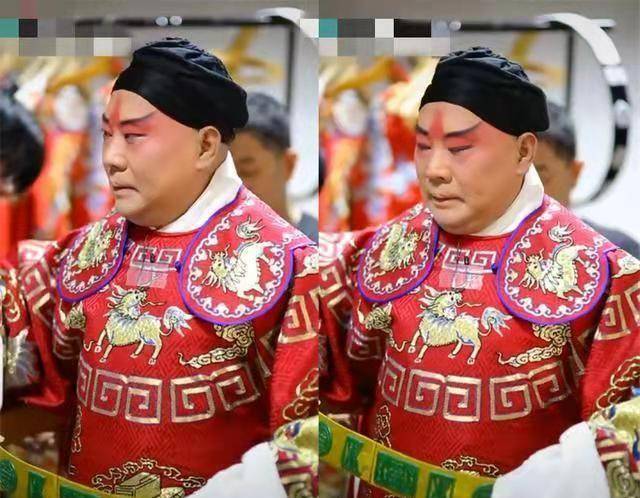 郭德纲穿蟒袍被曝价值不菲,腰间玉带也大有来历!_京剧_周信芳_先生