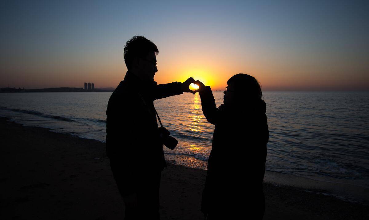 我同学,为家庭省吃俭用爆存400万,如今她因为这些钱而彻夜难眠_工作