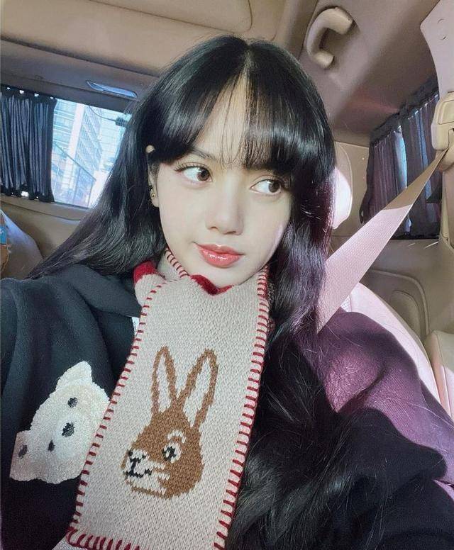 blackpinklisa_纯色_青春