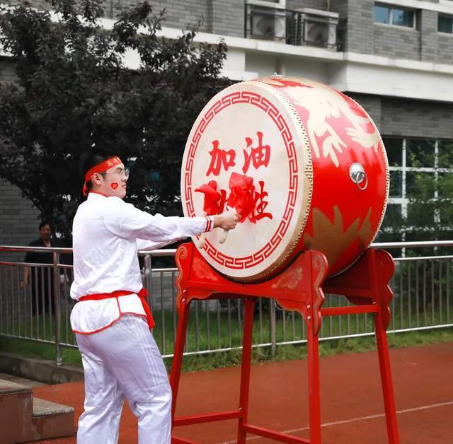 玄武区这所学校中高考鼓劲大会超燃!