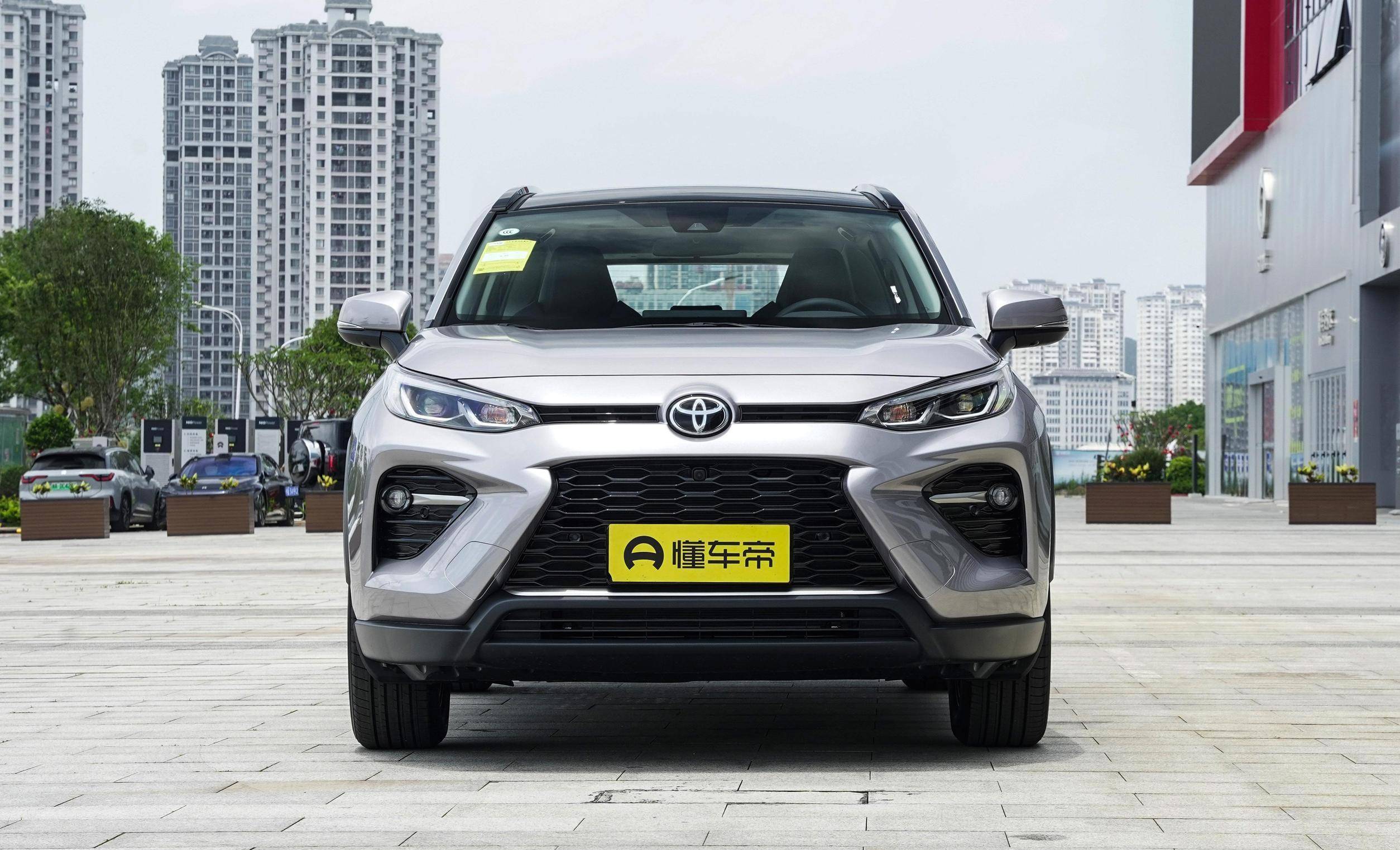 丰田威兰达外观个性,rav4荣放姊妹版,三大件可靠,家用怎么样?