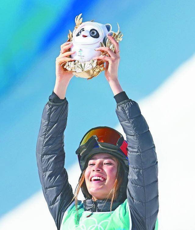 迷惑吐槽俄乌战争遭禁言,吴京谢楠引做法众人点赞_爱凌