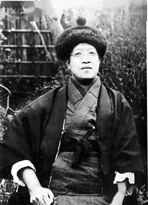 的研究,还是忍不住寄了16个银圆,作为会费加入康有为设立的上海强学会