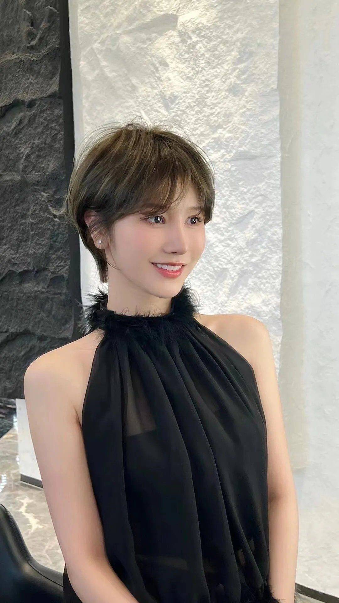 新时尚发型17款,长短都有型,漂亮大不同_短发_刘海_造型