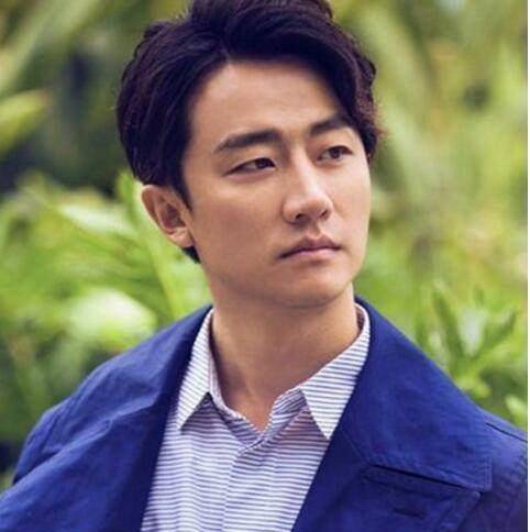 2010年黄轩在《无人驾驶》中搭档刘烨,李小冉,王珞丹,他的人设最好,最