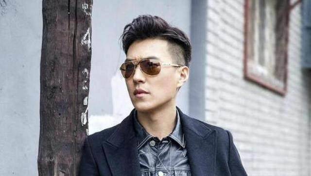 靳东用杨绛名言安慰自己,前女友调侃装b到此为止_周扬_张嘉译_朱军