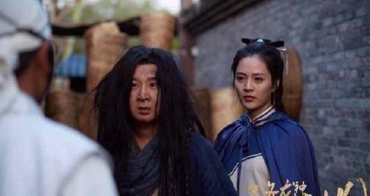 靳东给他作配,模仿星爷出演苏乞儿,28岁童星相亲多次竟无人看中_杨紫