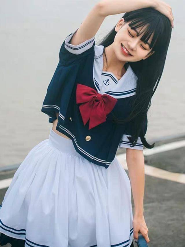 lo娘把洛丽塔做成"校服",本以为是在开玩笑,看完却想买_设计_女生