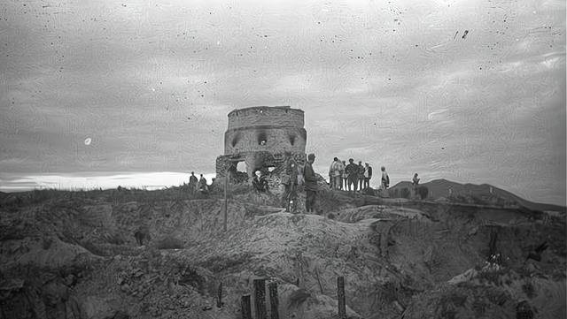 顽军向日占区贩卖烟土,被八路军岗哨逮住后,狡辩