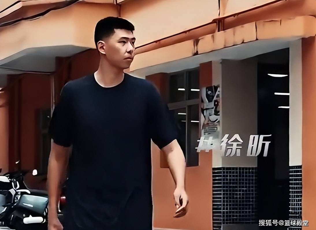 不管是张昊还是张明池,他们都无法在内线打出侵略性.