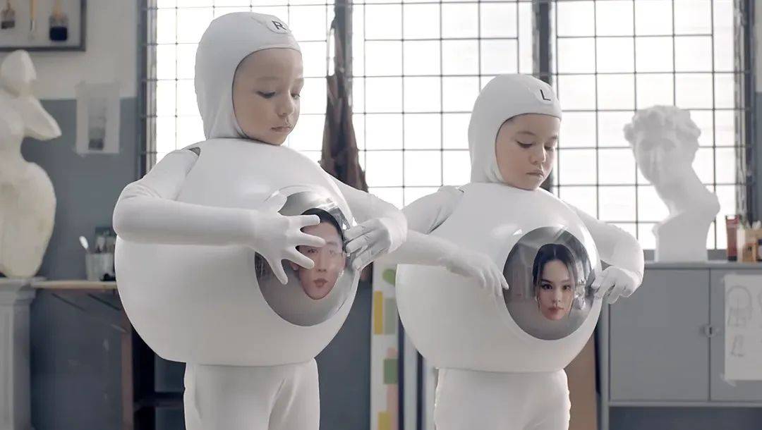 好吃到不能分享,泰国饼干广告表示"眼睛总能说明一切"_男生_voiz_女生