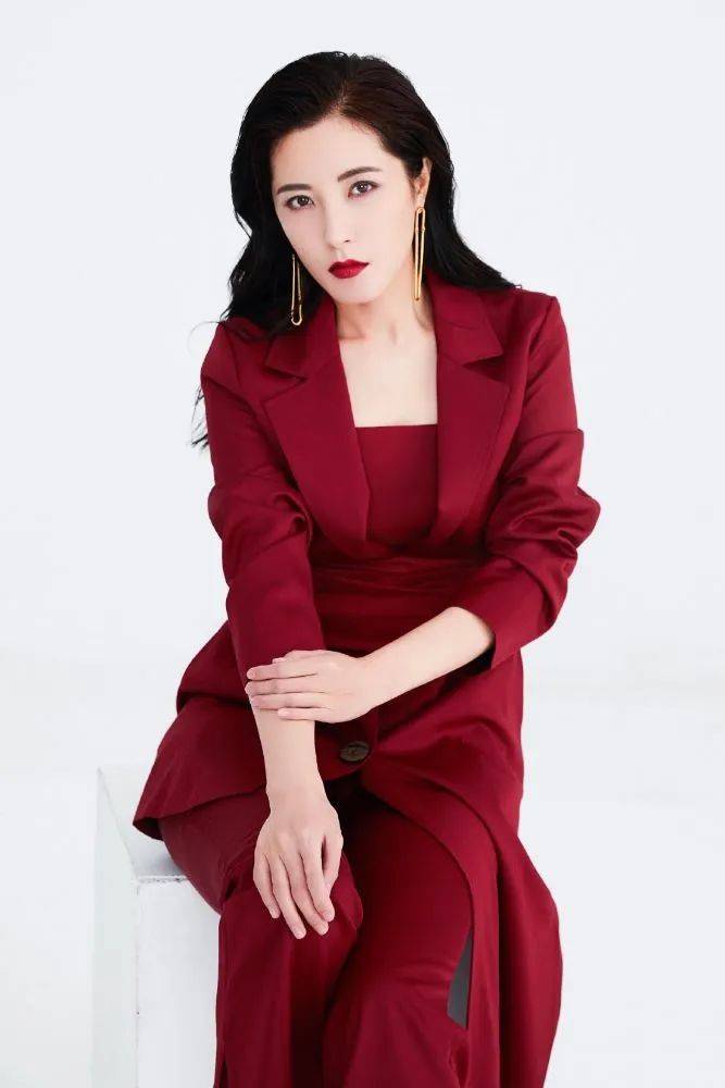 《浪姐》2 的漂亮踢馆姐姐——曾黎,该你火了!_刘烨_章子怡_同学