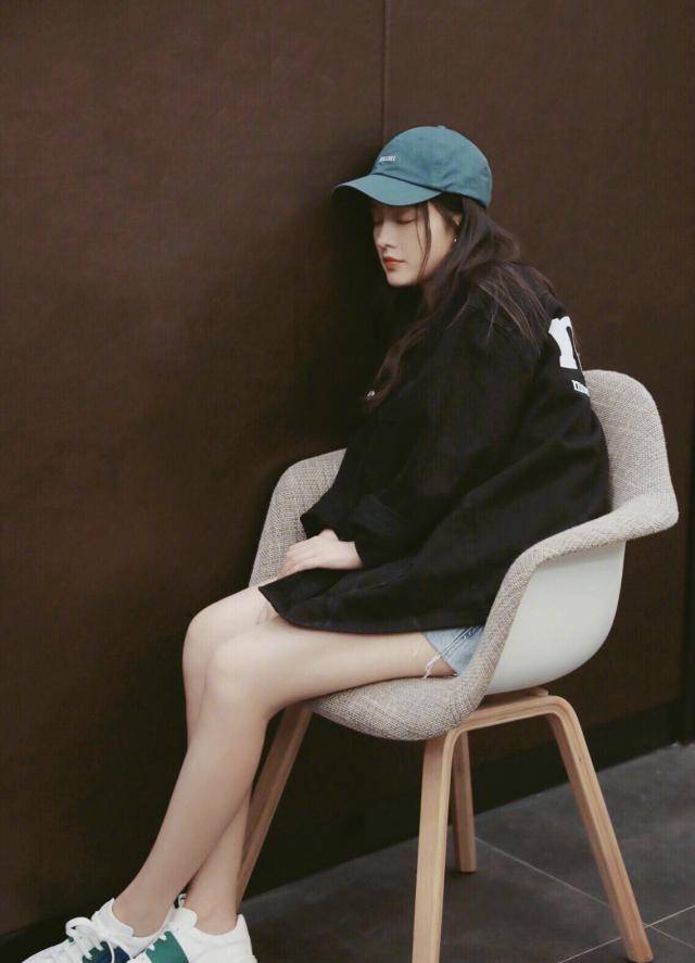 李沁是娱乐圈中的一位女星,颜值高,演技好,路人缘一直都很不错.