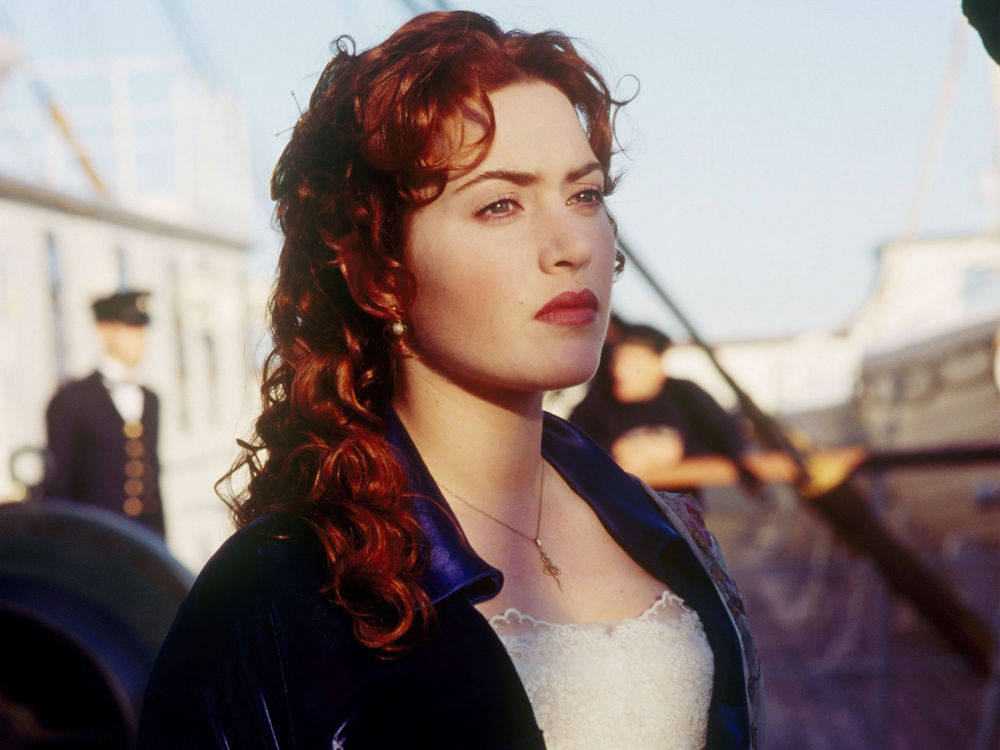 《泰坦尼克号》女主温斯莱特,年轻时的她有多美?