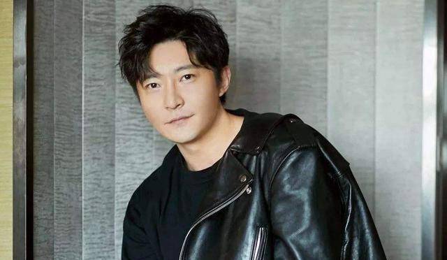 了鲍蕾妹妹,和陆毅是连襟关系,上戏学霸郭京飞为何到40岁才火_鲍莉