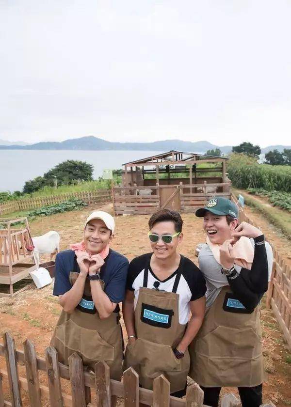 李钟硕,尹均相兄弟俩相聚《三时三餐》,《匹诺曹》重聚!