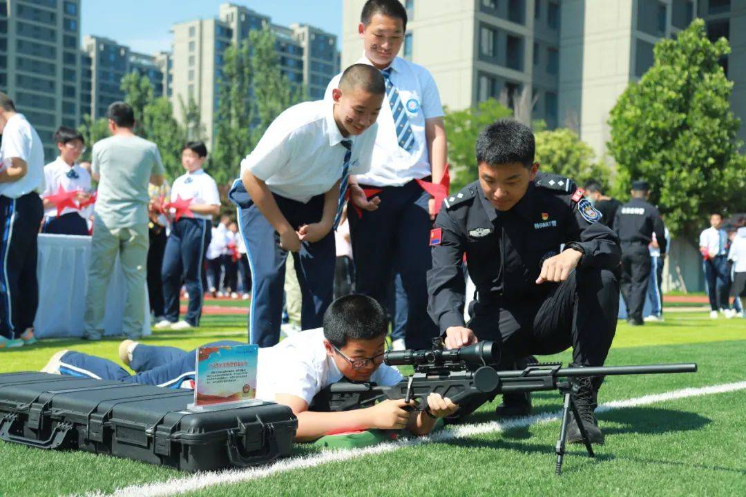警校共携手 安全你我他——石家庄市第四十六中学开展安全主题教育