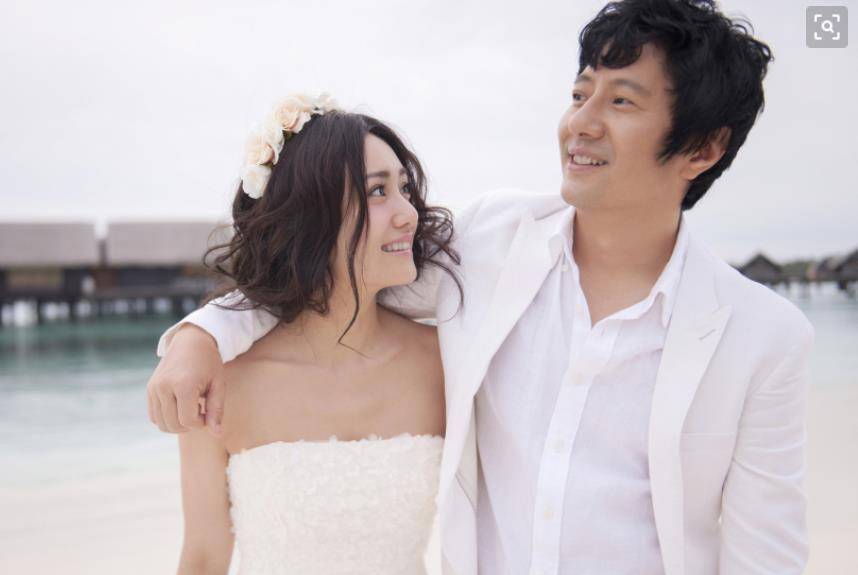 刘芸黑料一箩筐,哭惨甩锅剪辑师,网友:没有郑钧早就被喷成筛子_李小璐