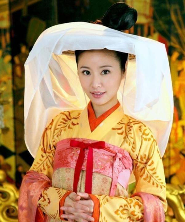 林心如新剧即将上线,网友:这角色太符合她了,向紫薇格格学学吧_演技