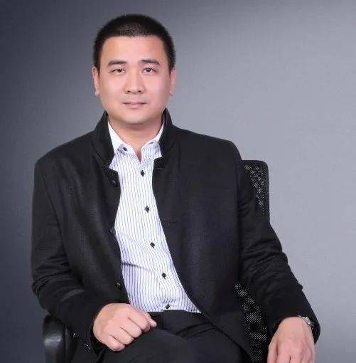 农民出身束从轩 老乡鸡创始人高中学历潘慰 味千拉面中国创始人01那么