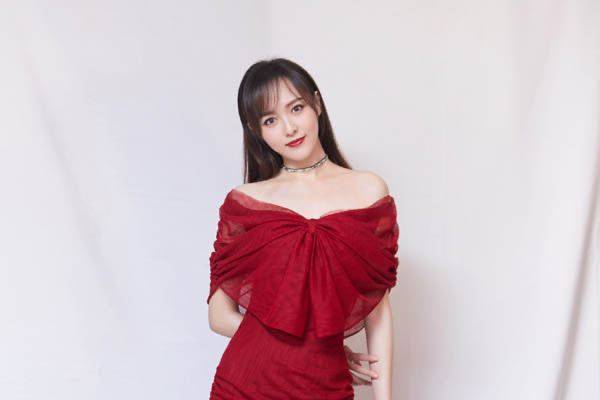 明星伴娘团,为何杨幂只有唐嫣一个?_朋友_刘恺威_婚礼