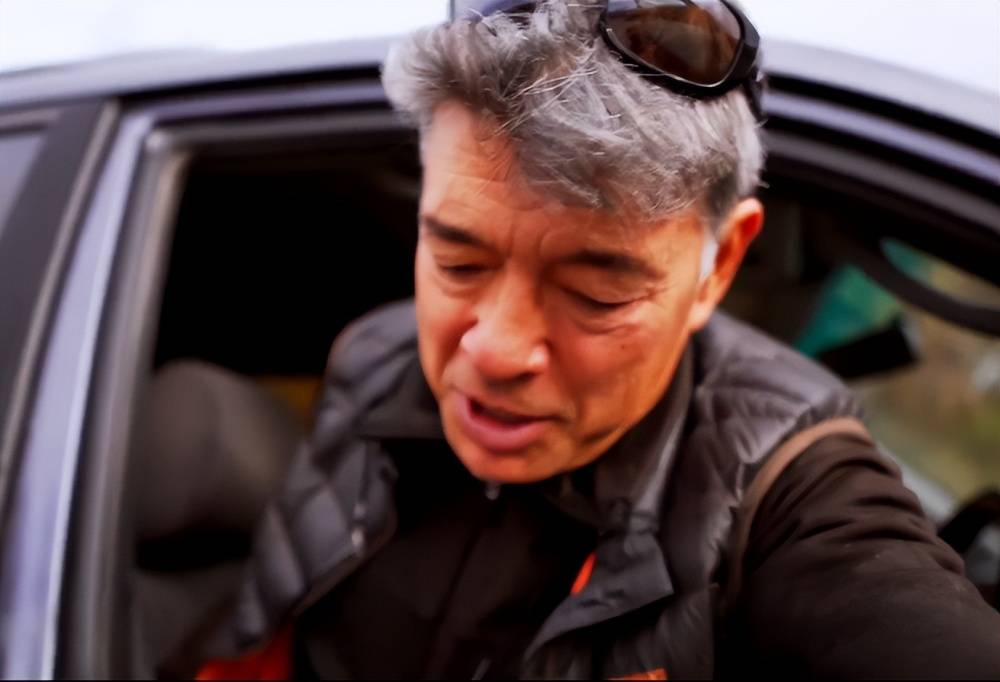 大哥肚腩抢镜三弟满头白发,二哥仍有型_王盛德_视频_社交