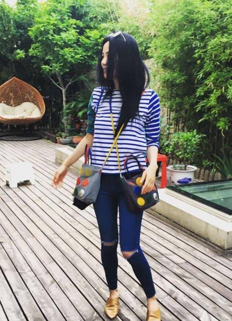 牛仔裤搭配还得看王菲,不管过多久依然时尚显气质,赶快学起来吧_效果