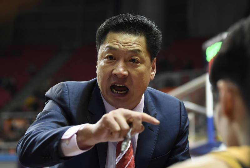 李春江的老师极力纠正他的名字,乔帅给了他机会_广厦_广东队_教练