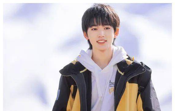 当一七三的宋亚轩遇上一七三的华晨宇,身高成最大槽点,谁隐瞒了_时候