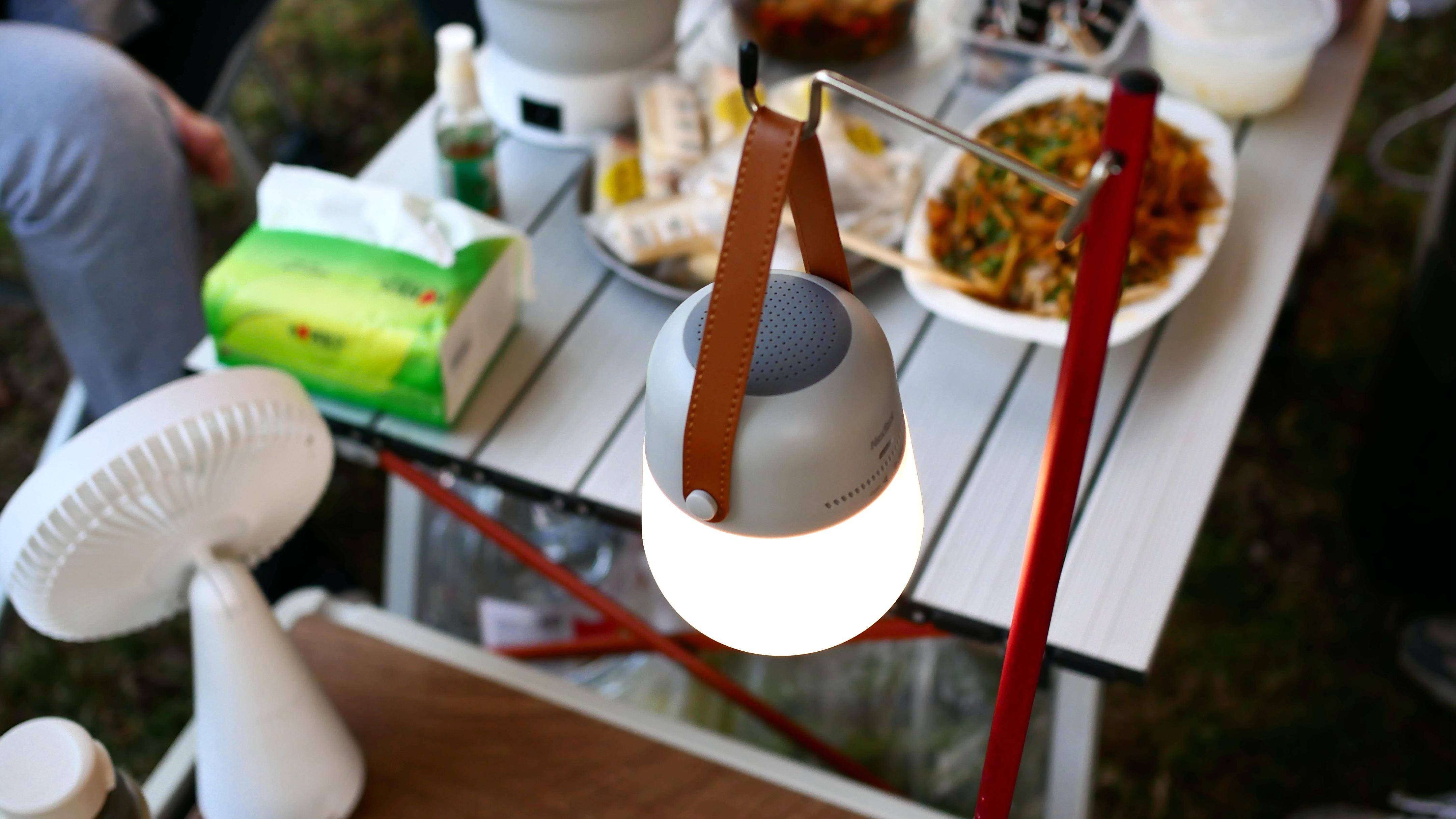 夏季露营好物分享:纳拓小白驱蚊营灯,精致与氛围兼顾,还能驱蚊