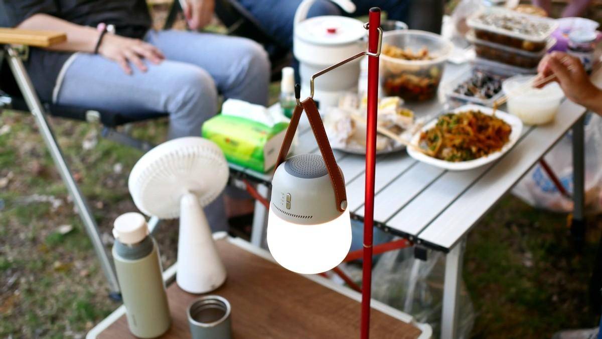 夏季露营好物分享:纳拓小白驱蚊营灯,精致与氛围兼顾,还能驱蚊