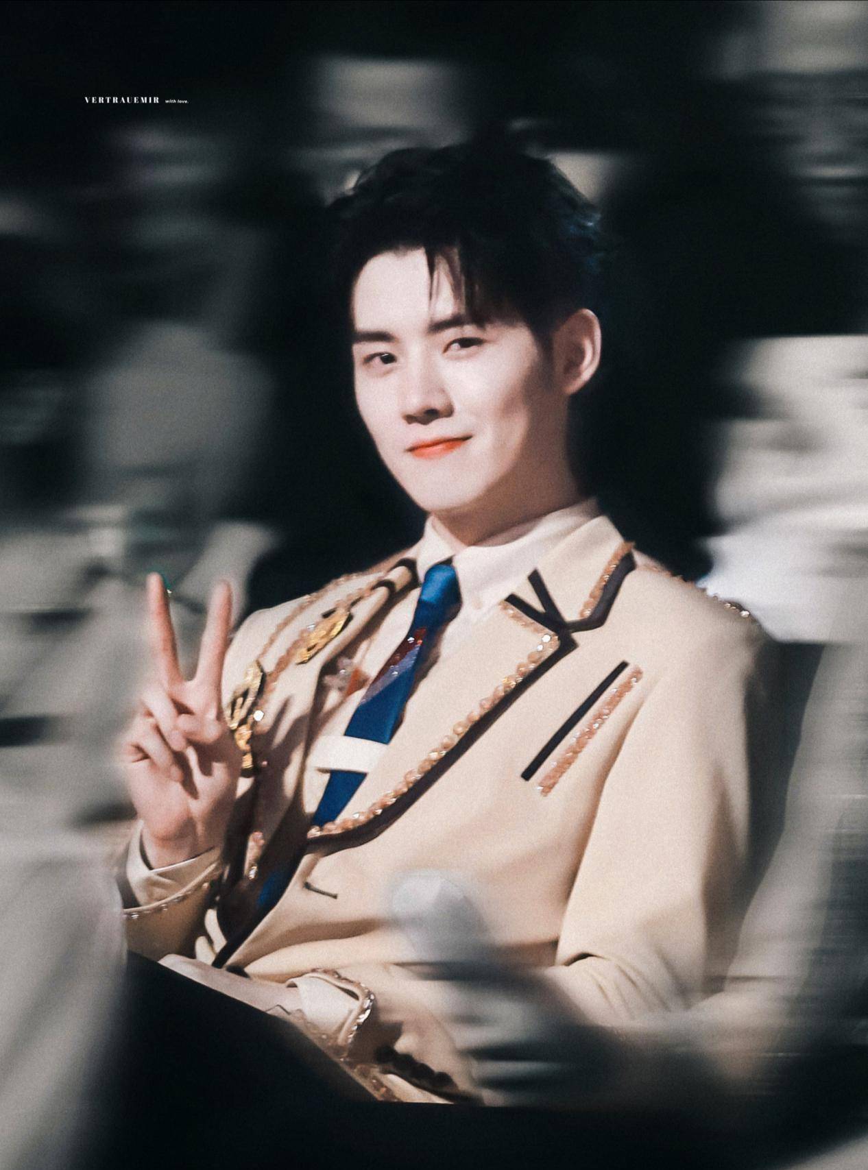 抛开"塌房"事件,任豪的颜值就是内娱男星天花板级别的_事情_网友_海王