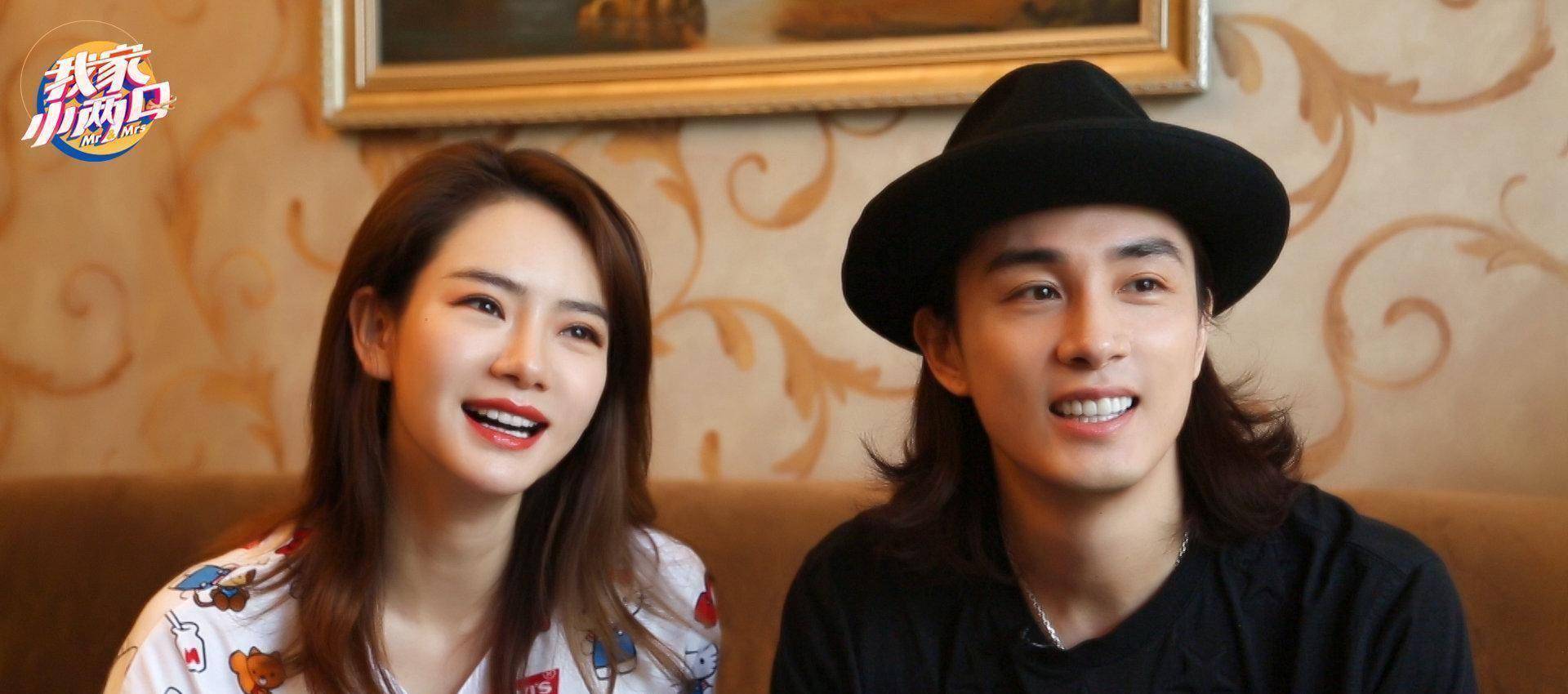 大张伟笑李承铉活的不易,怕老婆怕到不敢说话_小两口_观察室_实话