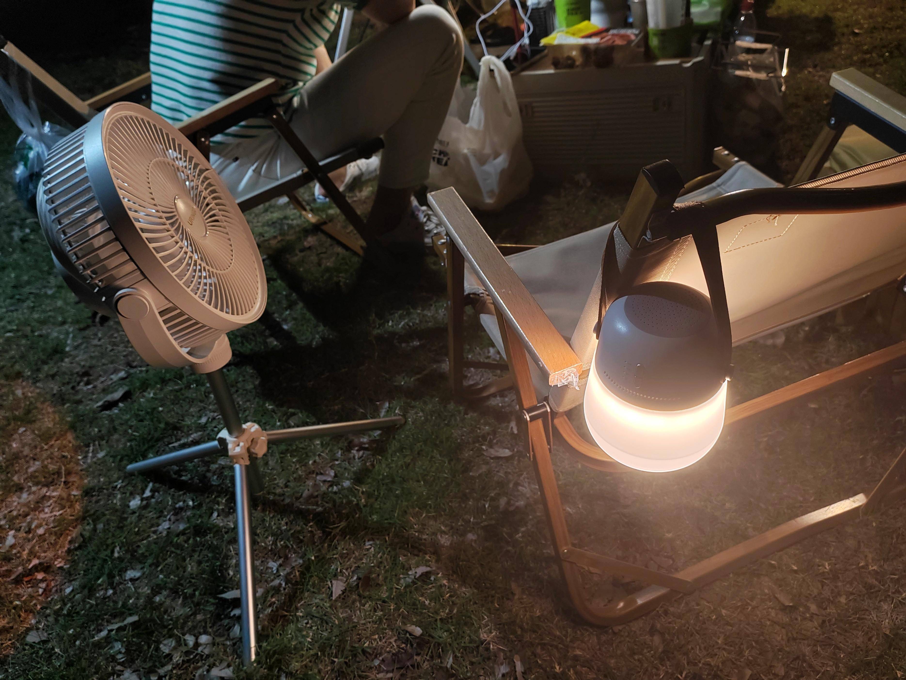 夏季露营好物分享:纳拓小白驱蚊营灯,精致与氛围兼顾,还能驱蚊