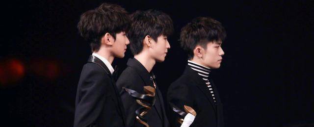 欧阳娜娜新造型出街《青簪锁三千》热映中_关晓彤_宋亚轩_动作