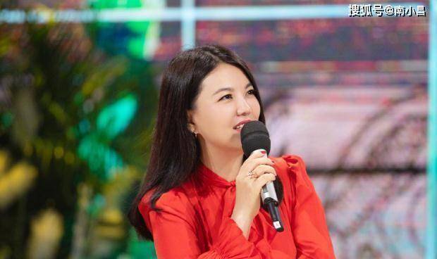 前《快乐大本营》主持人李湘点赞内涵谢娜微博,又是手滑惹的祸?