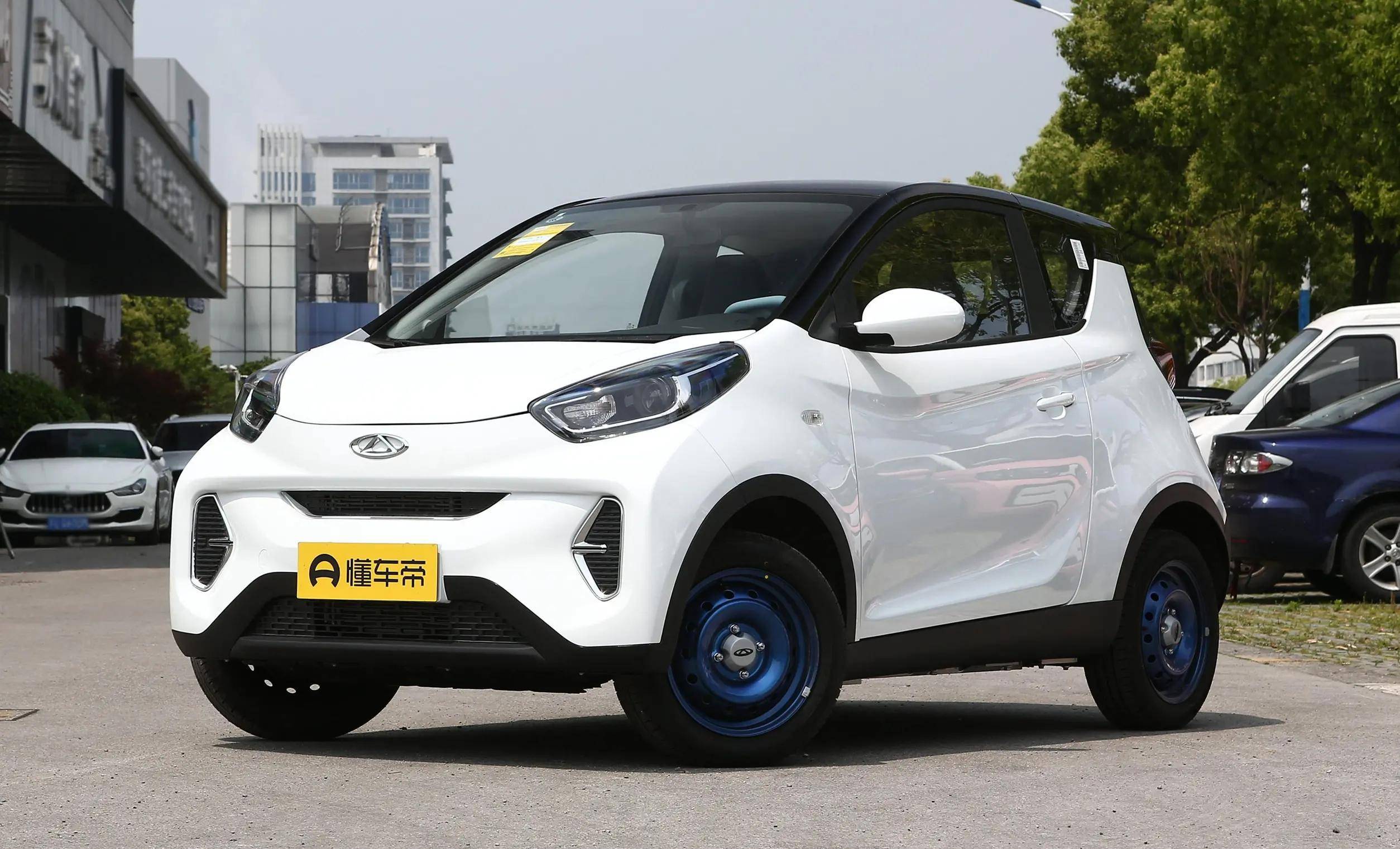 微型纯电车,售6.4999万起,实拍评测2023款小蚂蚁,各方面如何?