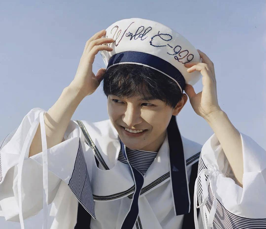 "海妖"周深:出道被批风格局限,蛰伏6年,自卑少年终于崛起