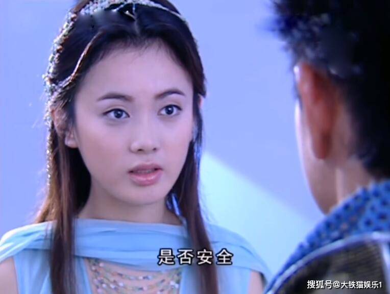 小乔的扮演者叫吴思默,演这部剧的时候才19岁,还在中戏读大学