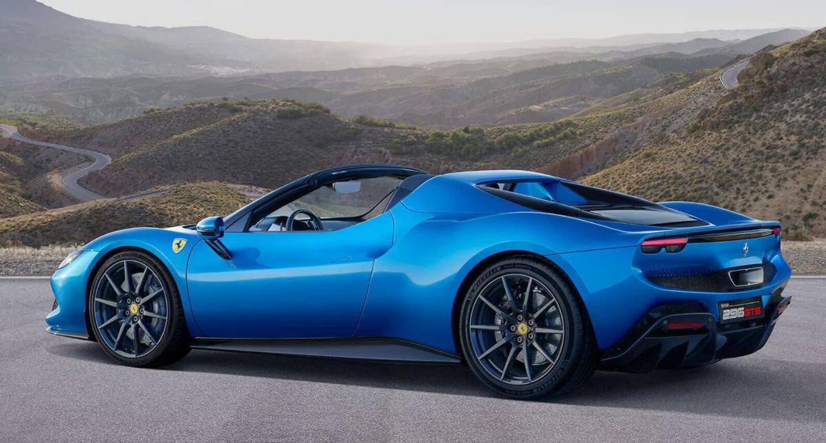 法拉利第四款混动车,3.