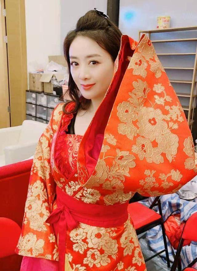 从图片中可以看出小李琳的状态,跟当年饰演杜冰雁的时候相差无几!