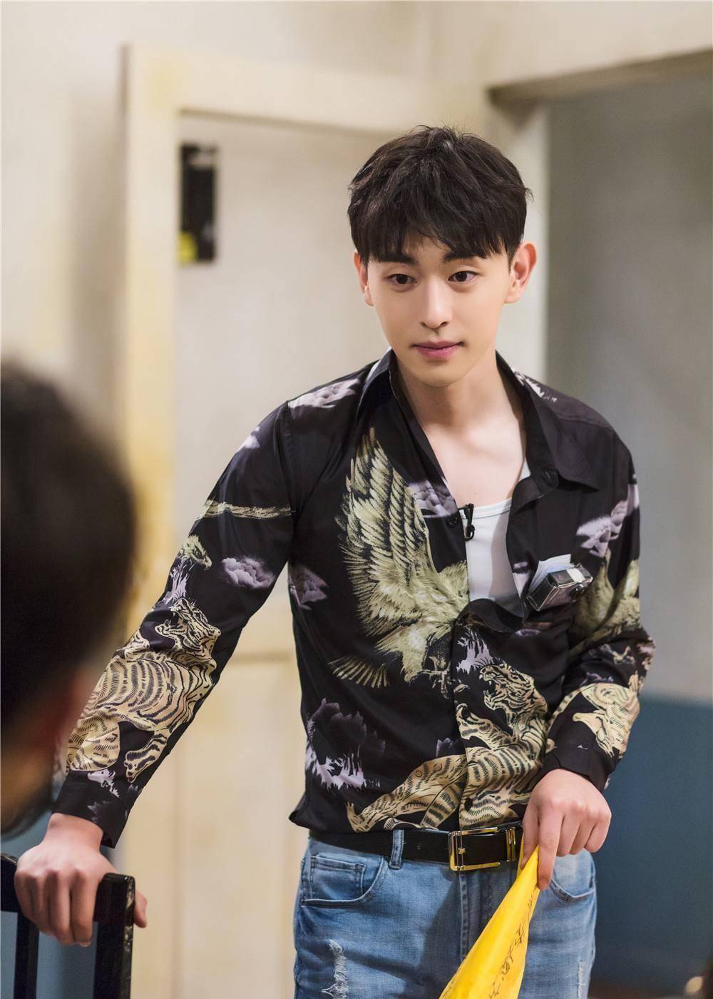 素有"毒奶"之称的杨颖与邓伦朱一龙合作,令网友担忧_皮卡皮卡_演技