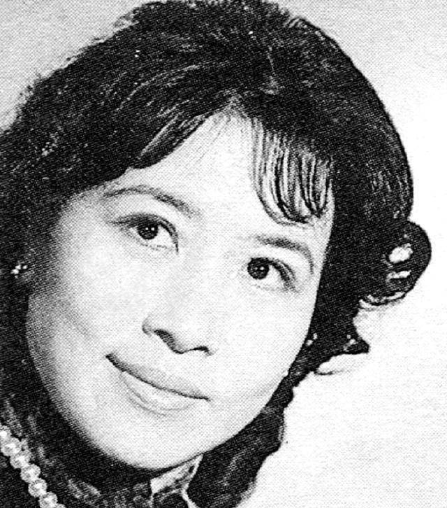 她是《敌营十八年》女一号康瑛,配角女特务都成了名,她去了哪里_刘玉