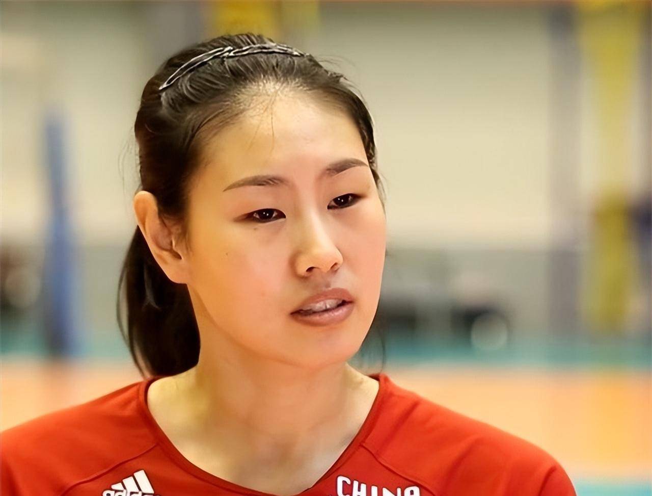 颜妮退役后在做什么?早年时尚照太养眼36岁单身_郎平_训练_奥运会