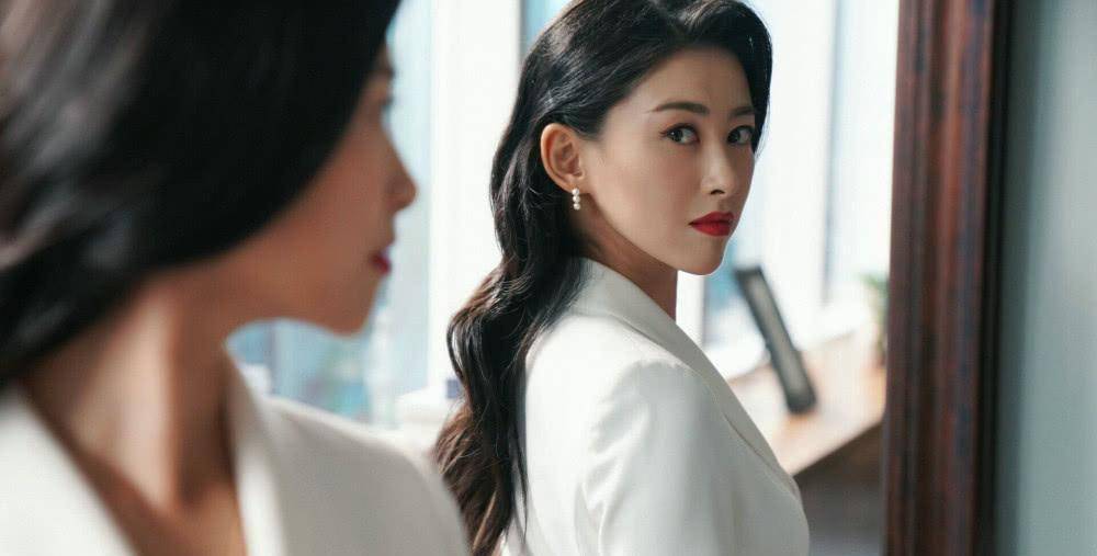 问题在哪呢_蓝盈莹_角色_造型