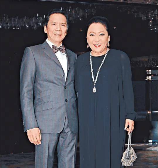 向华强实力有多大?豪华座驾1200万坐满保镖,纵横港圈无人敢惹!