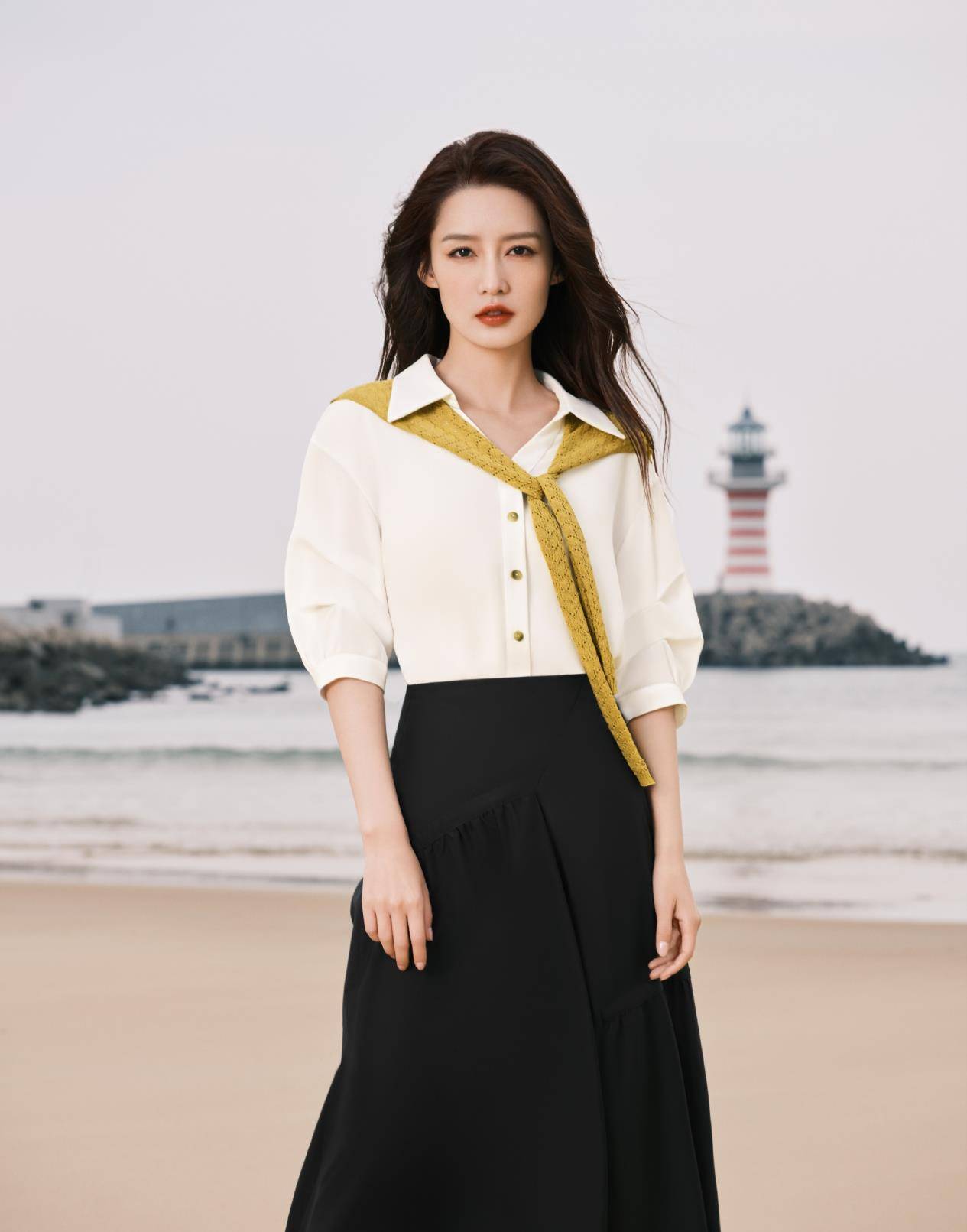 李沁私服看起来真舒服,甜美不失气质感,很适合30岁女性借鉴_粉色_设计