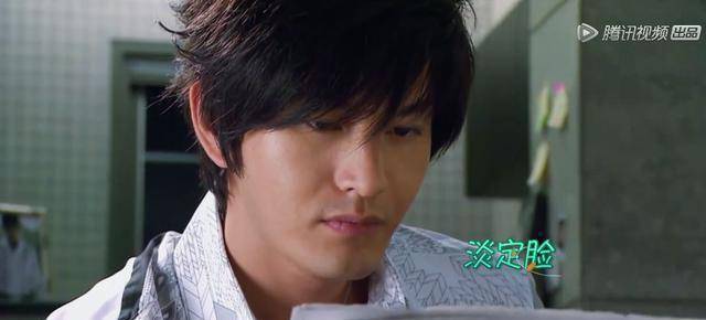 汪小菲看《泡沫之夏》戏瘾大发,模仿黄晓明何润东,大s尴尬摊手_徐熙媛